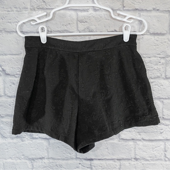 Free People shorts - Picture 2 of 3